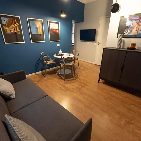 Carlo Apartment *
